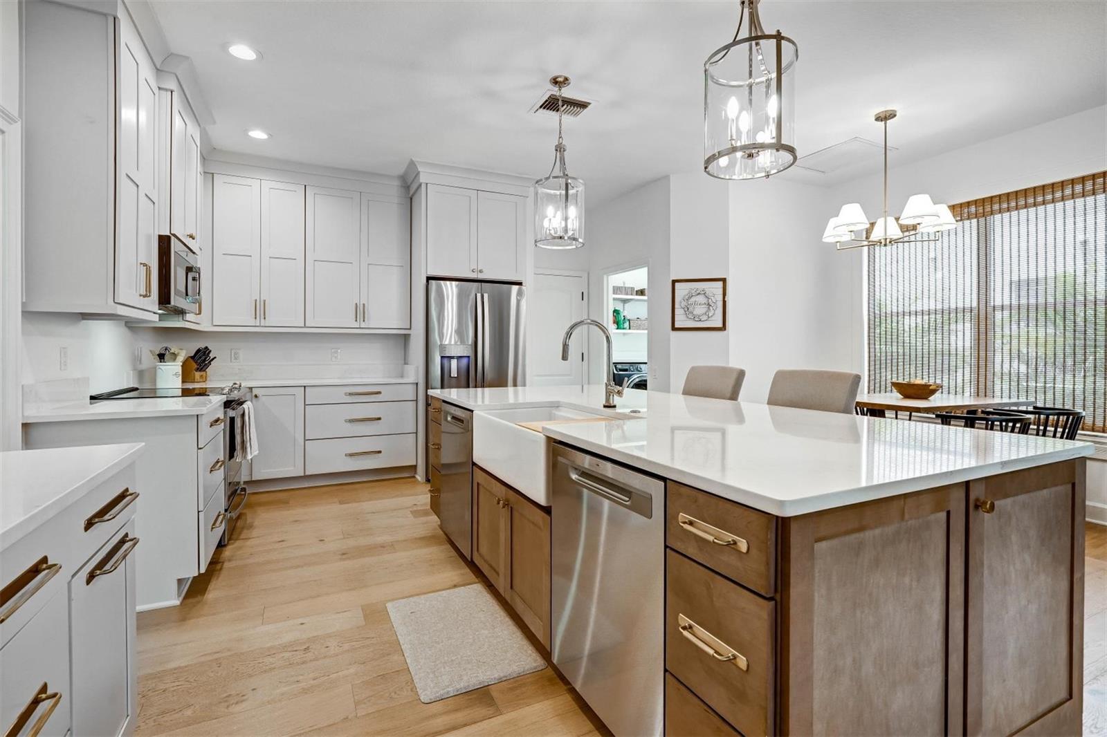 6011 WILLIAMSBURG WAY, TAMPA, FL, 33625