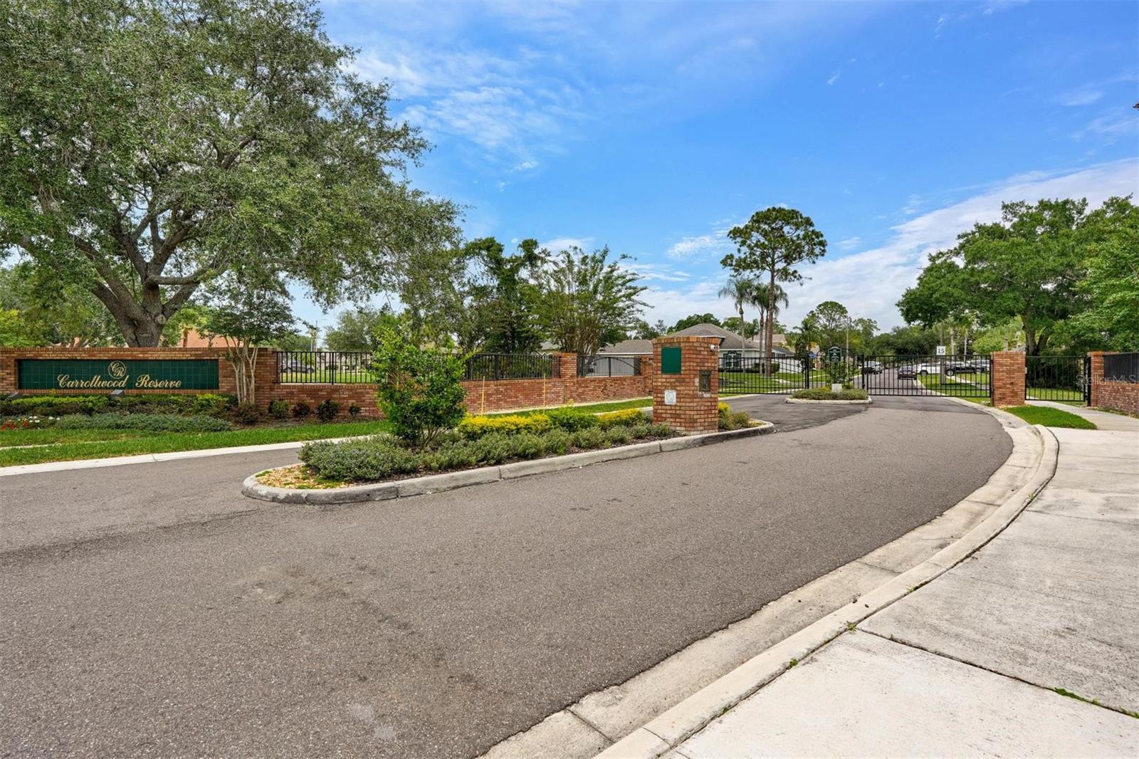 6011 WILLIAMSBURG WAY, TAMPA, FL, 33625
