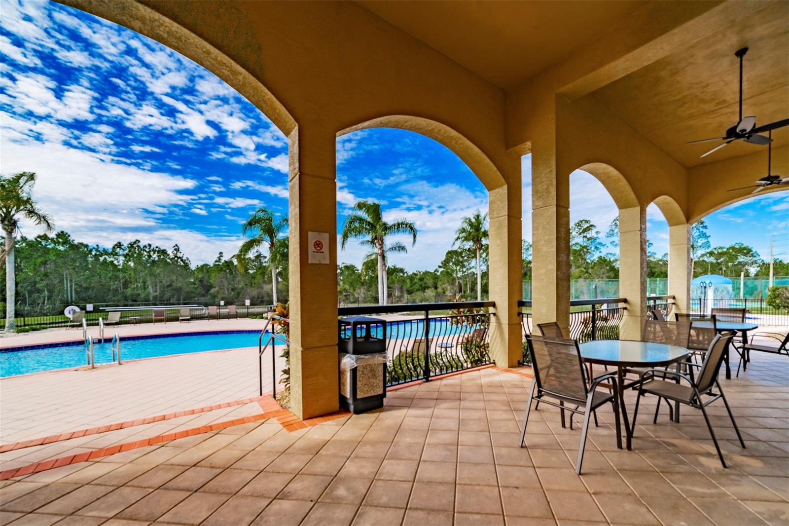 572 BAY LEAF DR, POINCIANA, FL, 34759