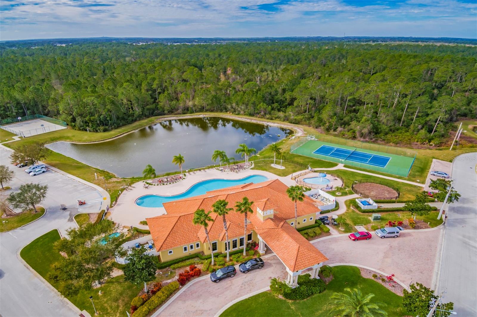 572 BAY LEAF DR, POINCIANA, FL, 34759