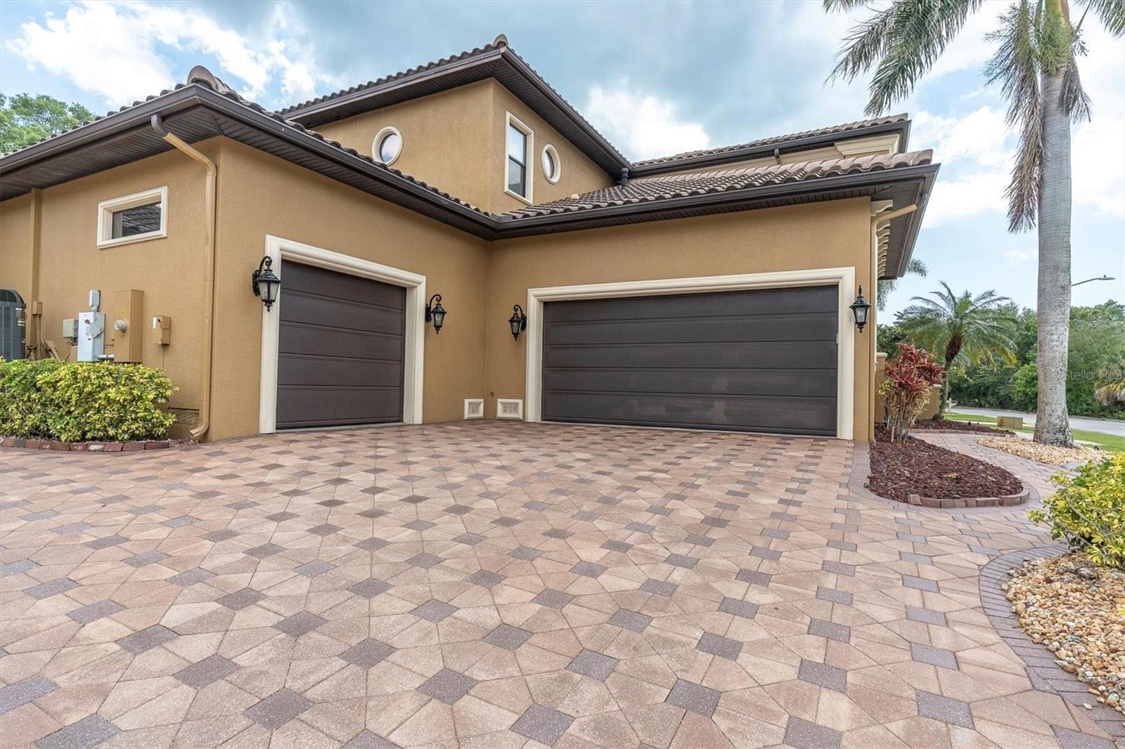 1067 ASHLAND AVE, TARPON SPRINGS, FL, 34689
