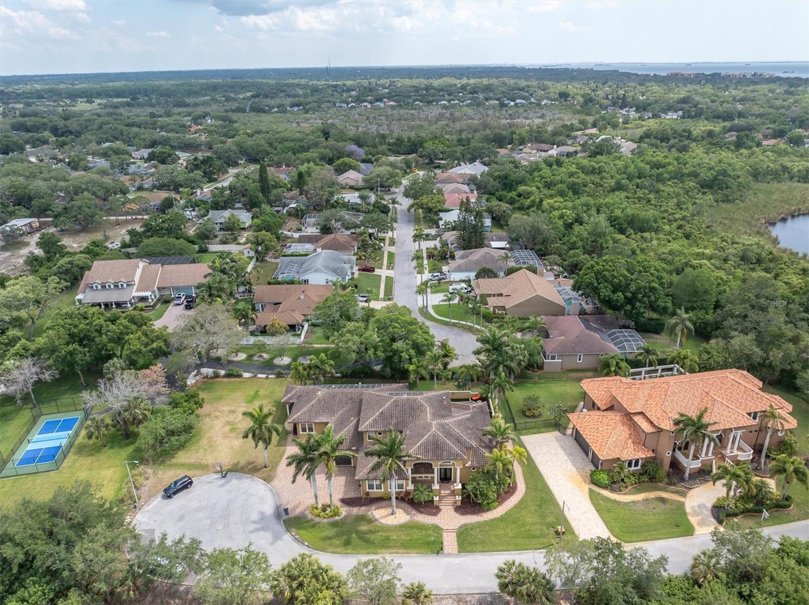 1067 ASHLAND AVE, TARPON SPRINGS, FL, 34689