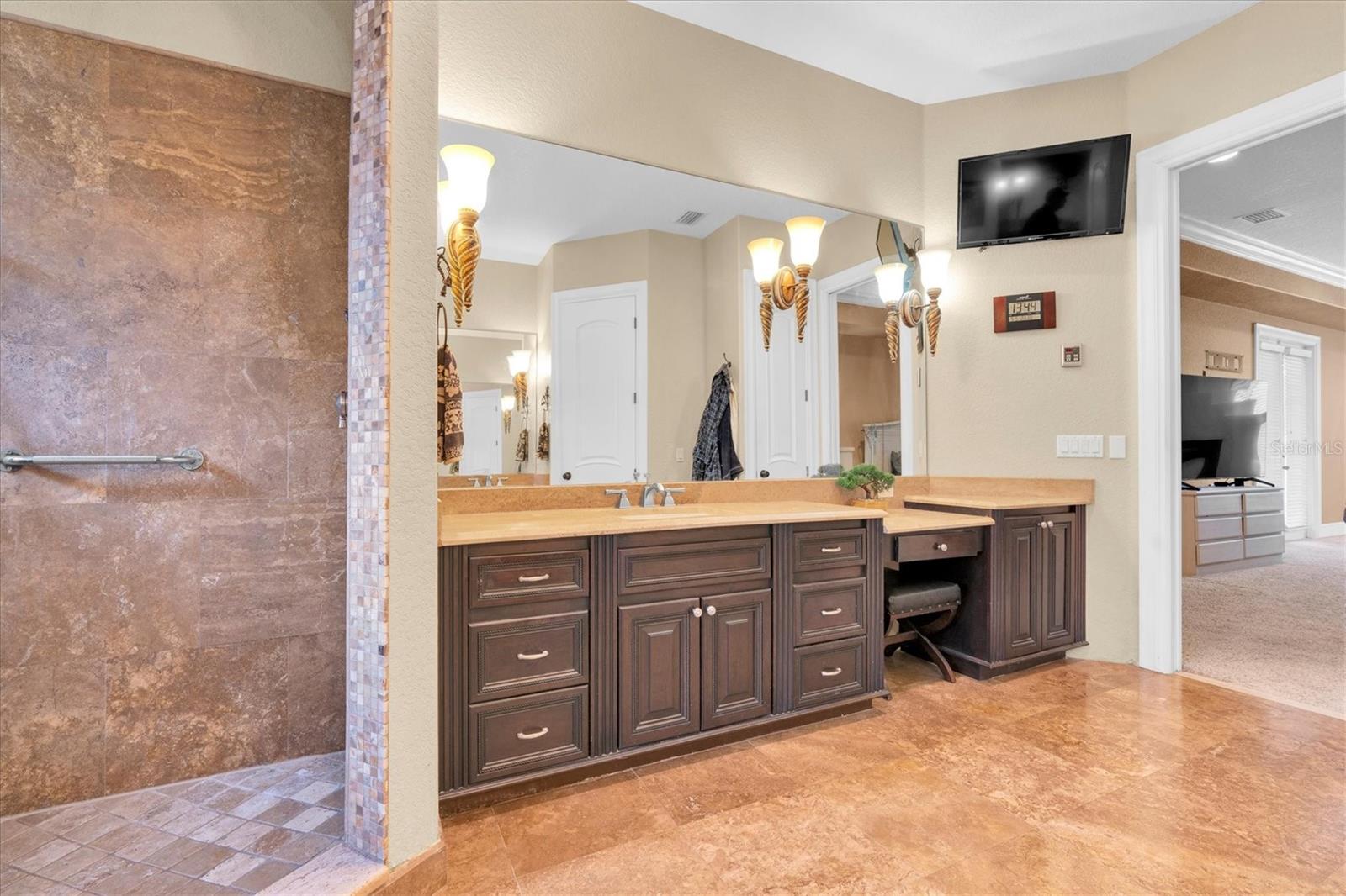 1067 ASHLAND AVE, TARPON SPRINGS, FL, 34689