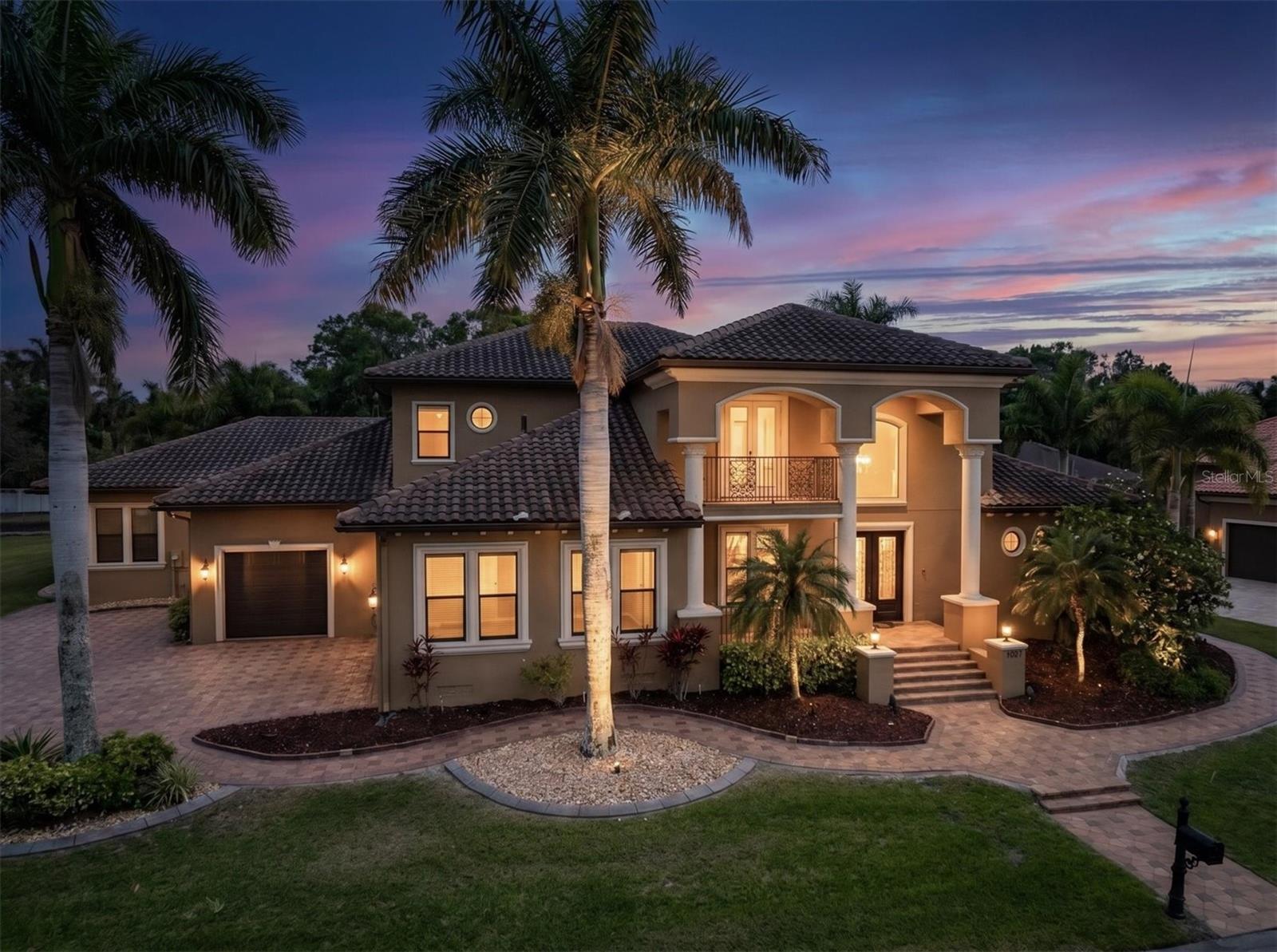 1067 ASHLAND AVE, TARPON SPRINGS, FL, 34689