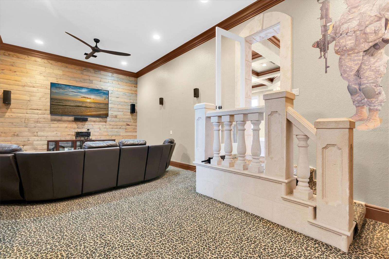 1067 ASHLAND AVE, TARPON SPRINGS, FL, 34689