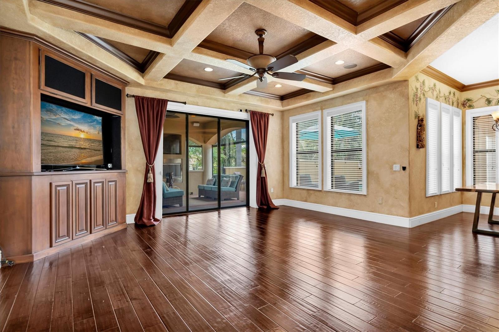 1067 ASHLAND AVE, TARPON SPRINGS, FL, 34689