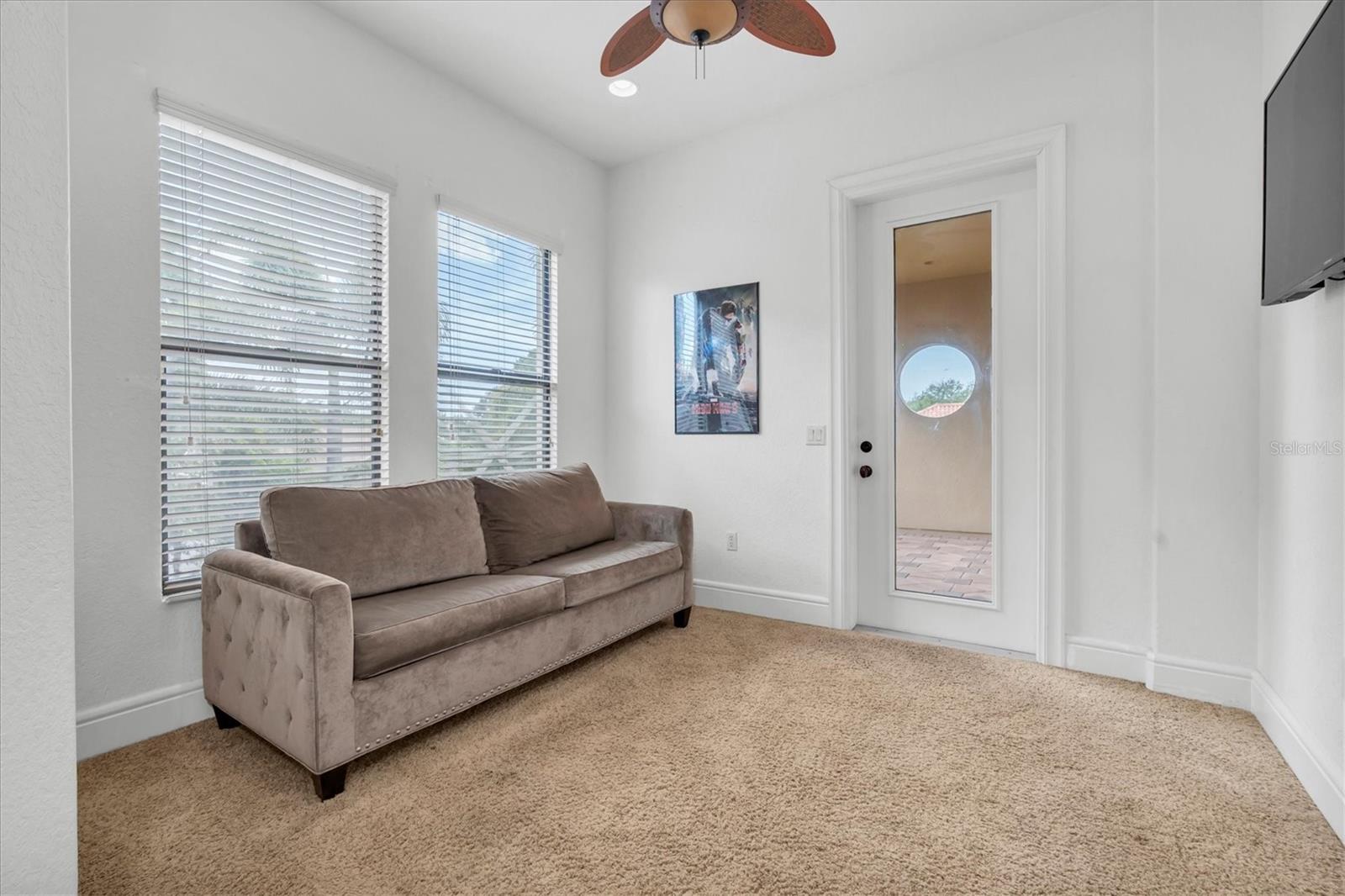 1067 ASHLAND AVE, TARPON SPRINGS, FL, 34689