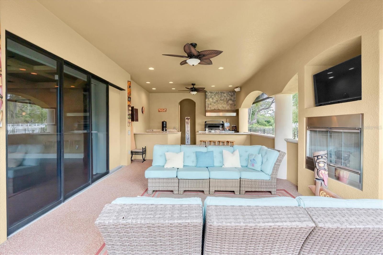 1067 ASHLAND AVE, TARPON SPRINGS, FL, 34689