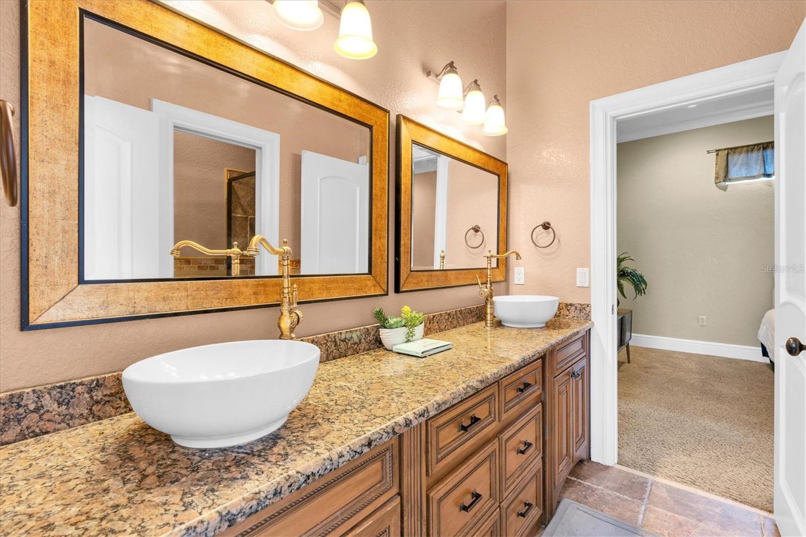 1067 ASHLAND AVE, TARPON SPRINGS, FL, 34689