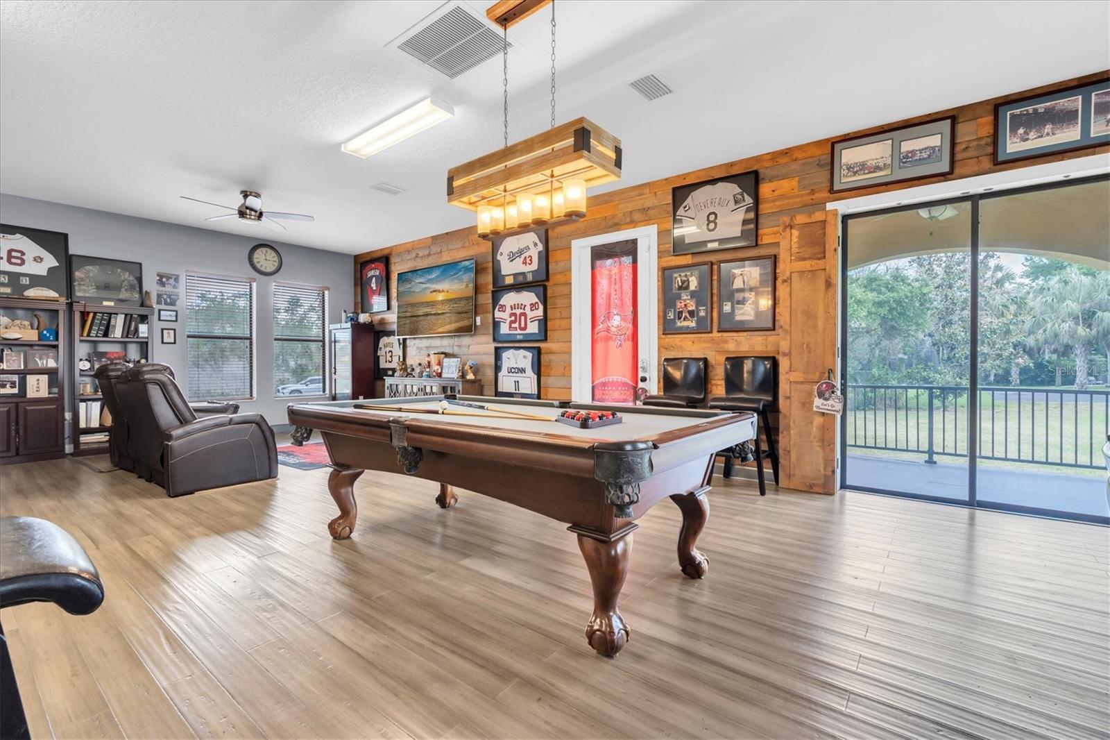 1067 ASHLAND AVE, TARPON SPRINGS, FL, 34689