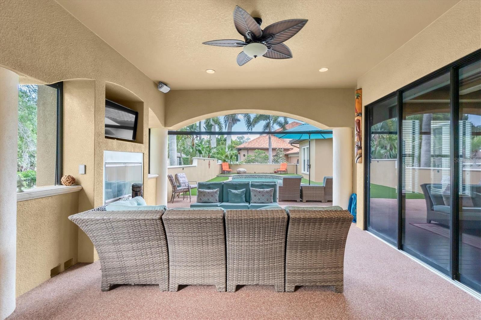 1067 ASHLAND AVE, TARPON SPRINGS, FL, 34689