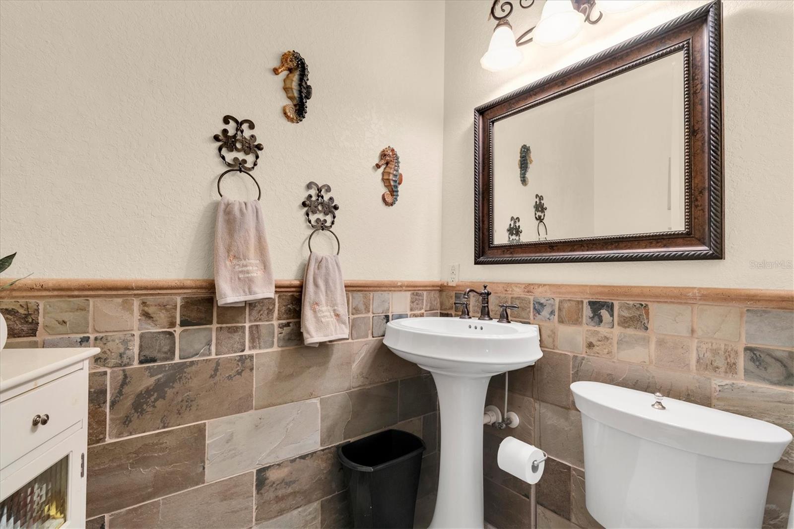 1067 ASHLAND AVE, TARPON SPRINGS, FL, 34689