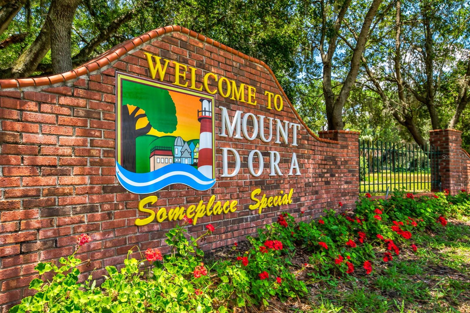 101 N GRANDVIEW ST #1, MOUNT DORA, FL, 32757