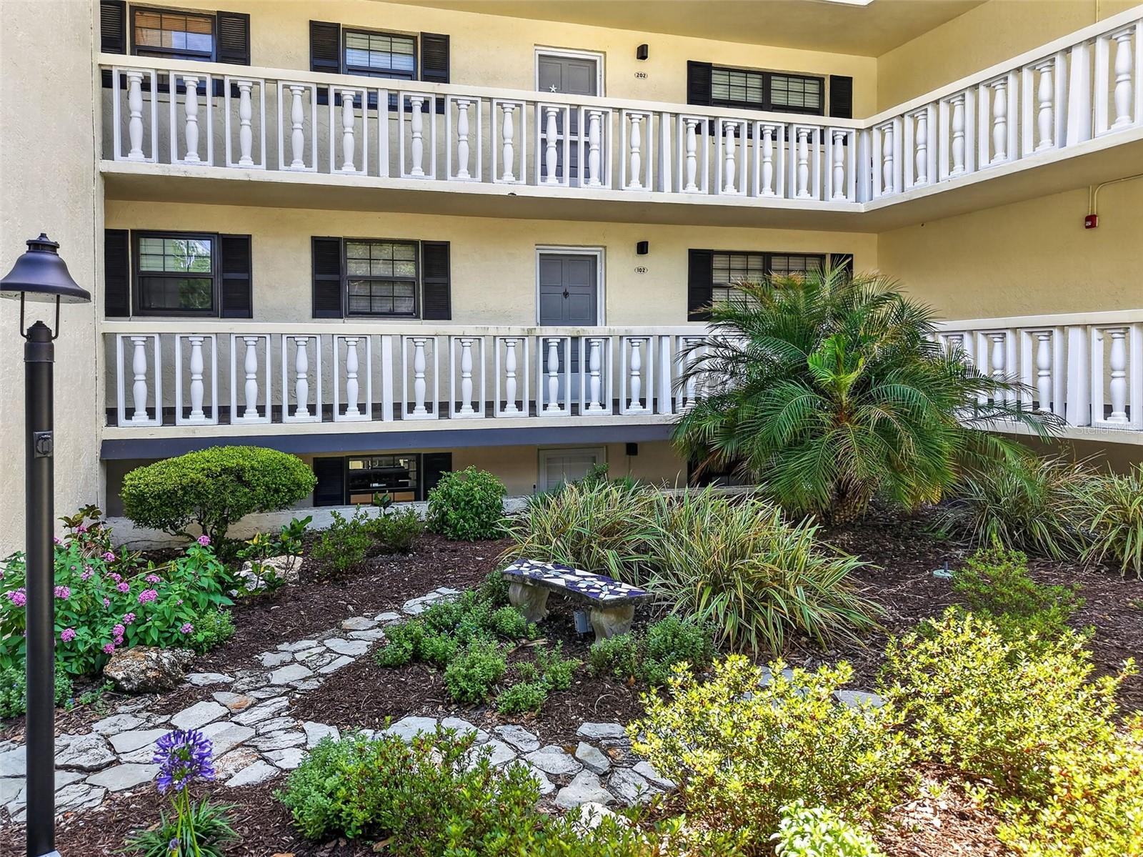 101 N GRANDVIEW ST #1, MOUNT DORA, FL, 32757