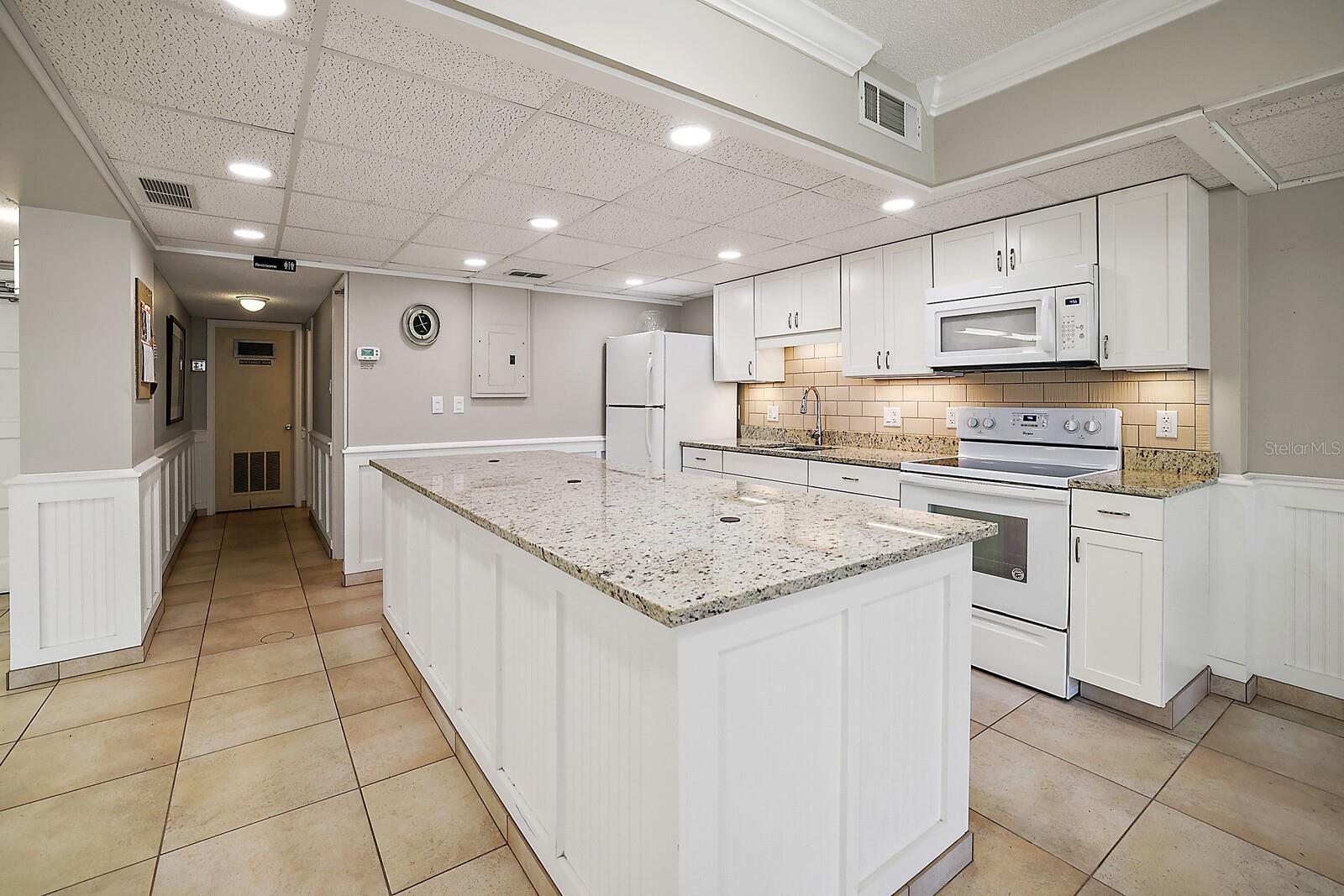 101 N GRANDVIEW ST #1, MOUNT DORA, FL, 32757