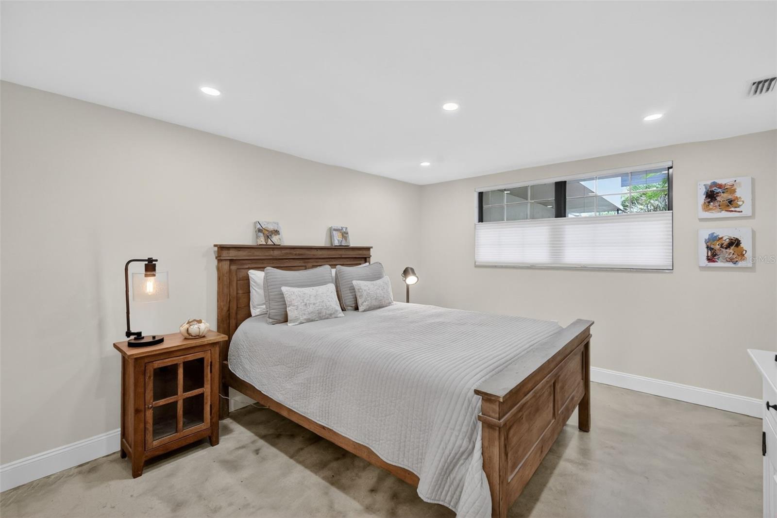 101 N GRANDVIEW ST #1, MOUNT DORA, FL, 32757