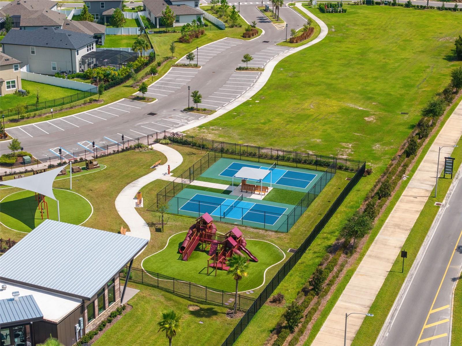 5945 NEWBERRY PINES AVE, WESLEY CHAPEL, FL, 33545