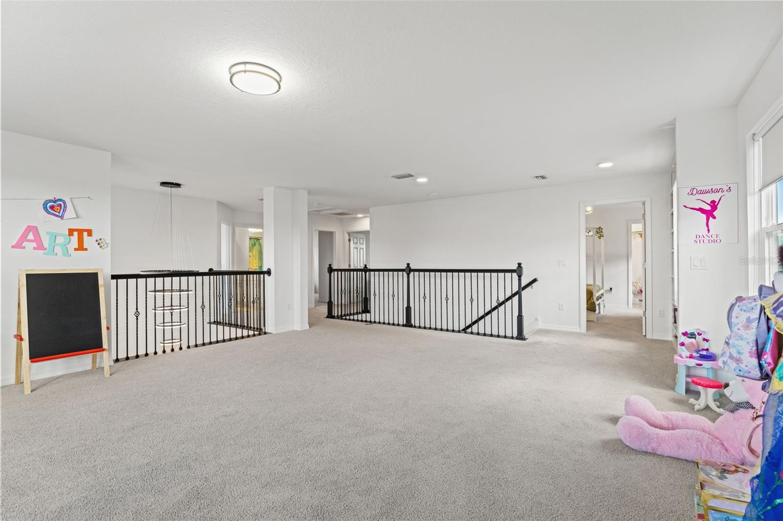 5945 NEWBERRY PINES AVE, WESLEY CHAPEL, FL, 33545