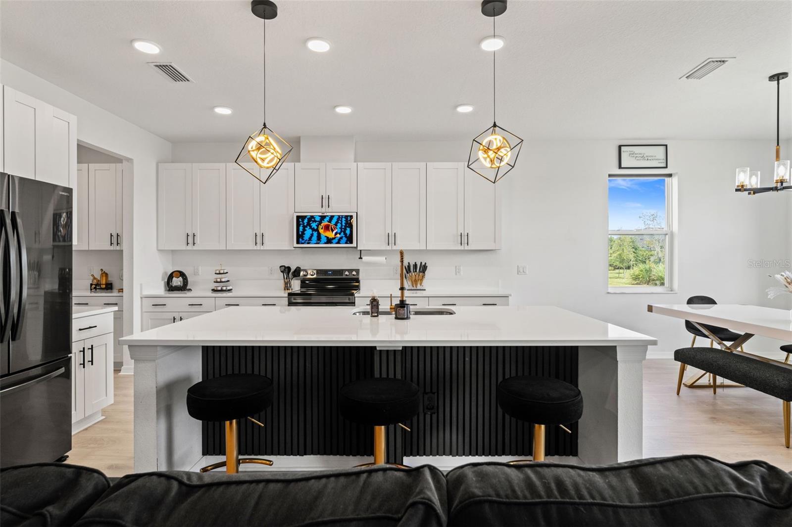 5945 NEWBERRY PINES AVE, WESLEY CHAPEL, FL, 33545