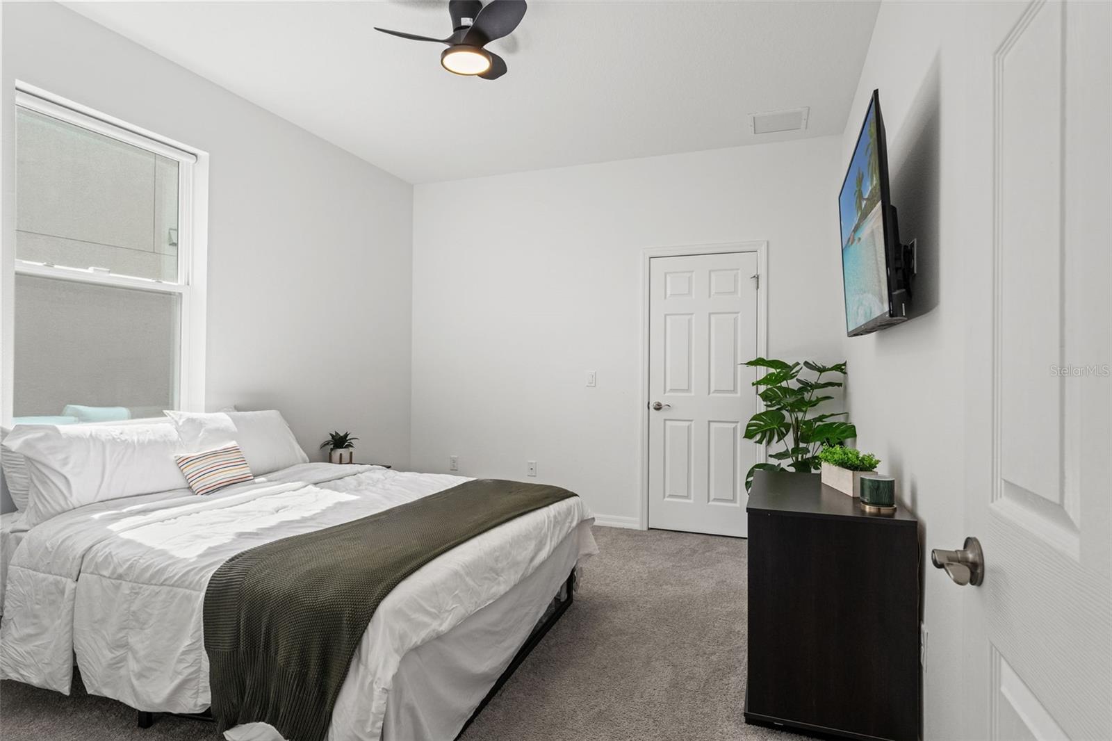 5945 NEWBERRY PINES AVE, WESLEY CHAPEL, FL, 33545