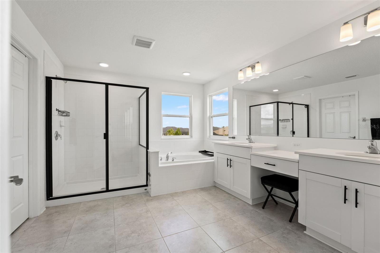 5945 NEWBERRY PINES AVE, WESLEY CHAPEL, FL, 33545
