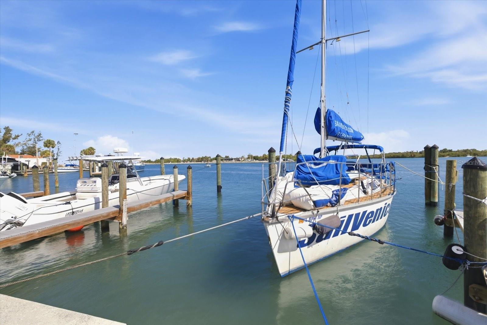 1585 TARPON CENTER DR #20, VENICE, FL, 34285