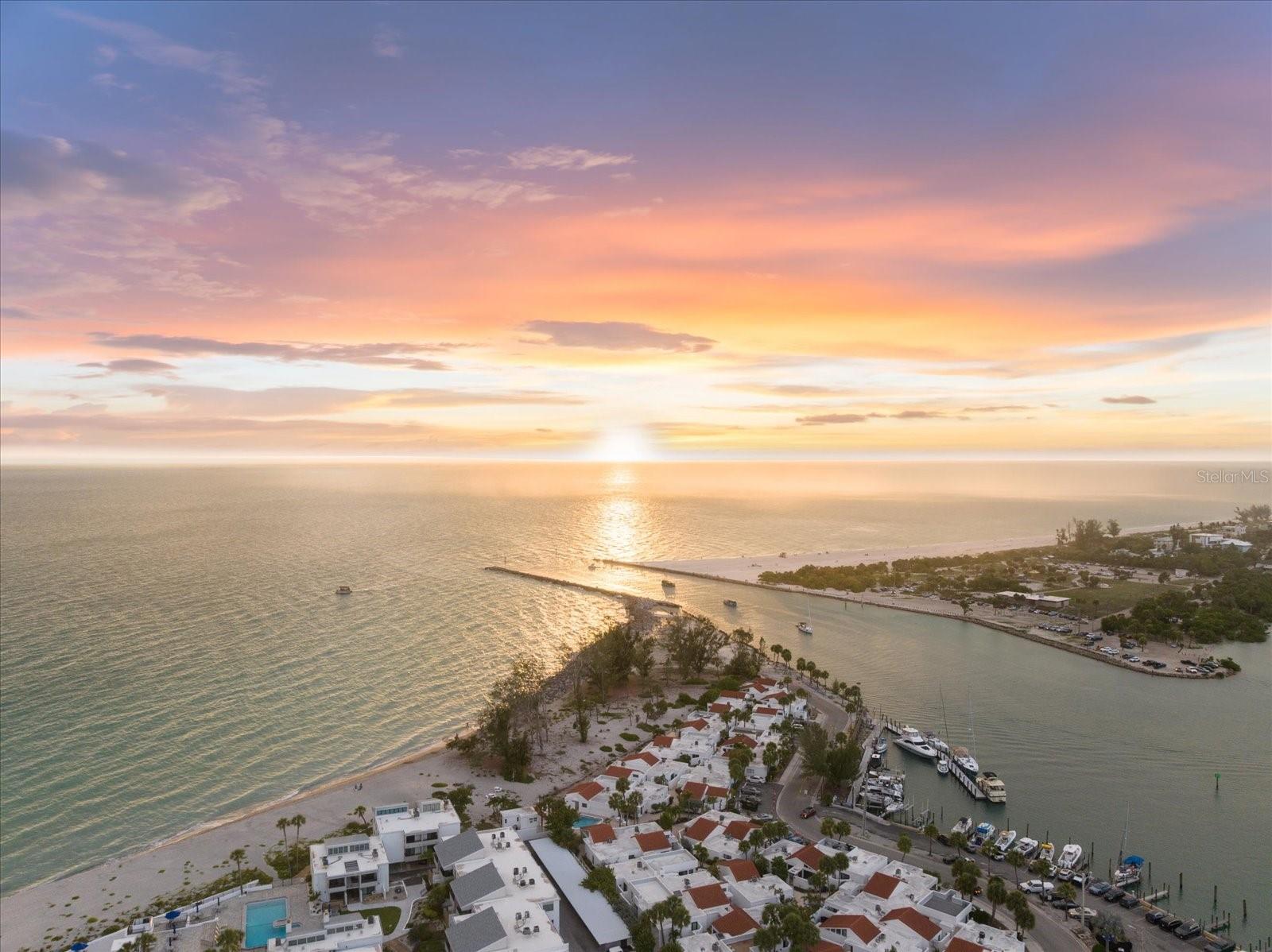 1585 TARPON CENTER DR #20, VENICE, FL, 34285