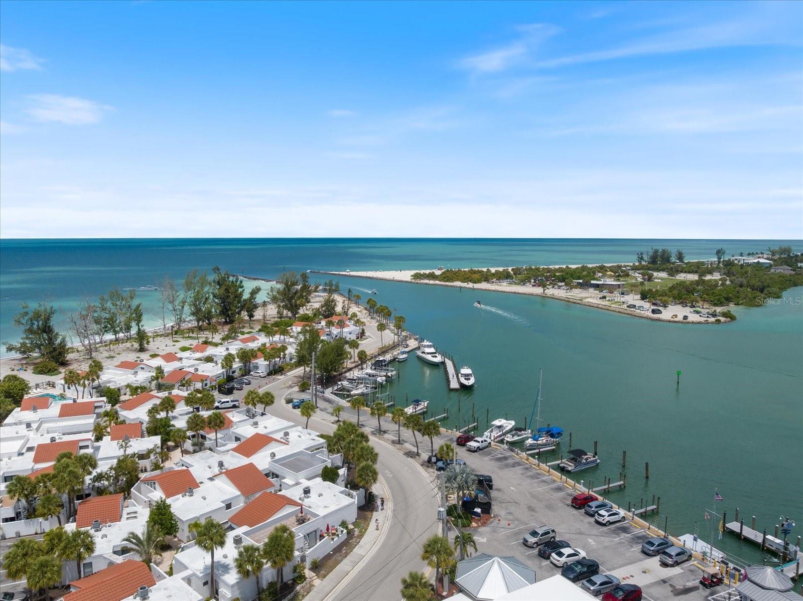 1585 TARPON CENTER DR #20, VENICE, FL, 34285
