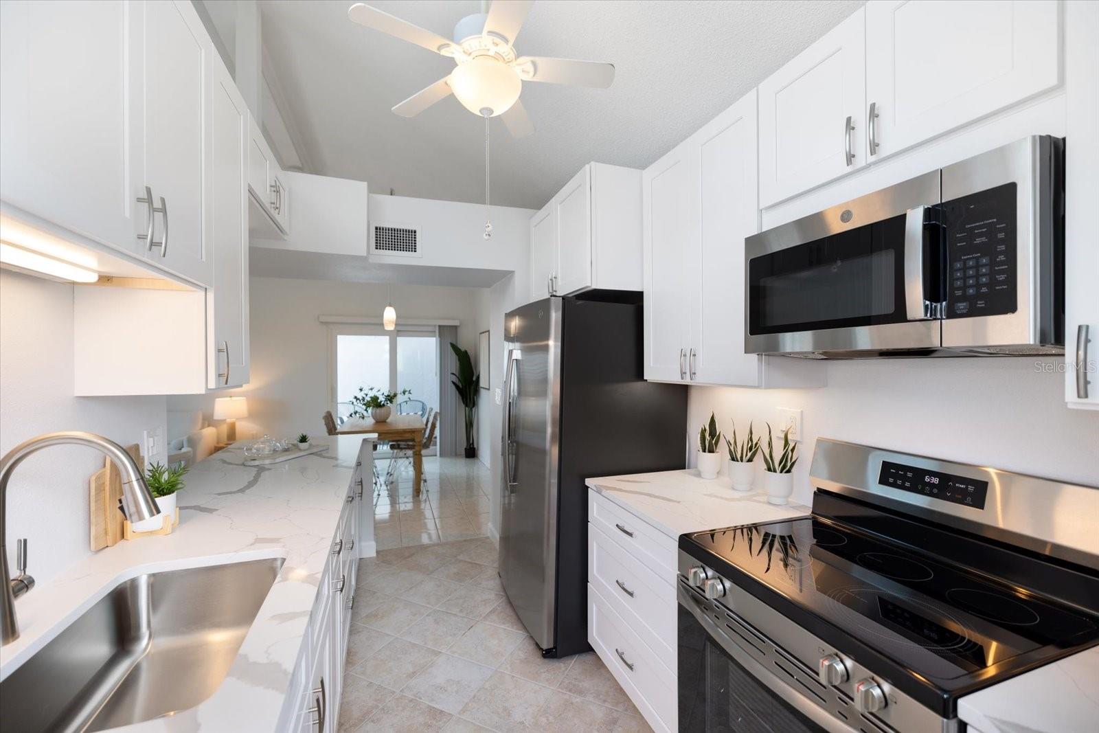 1585 TARPON CENTER DR #20, VENICE, FL, 34285