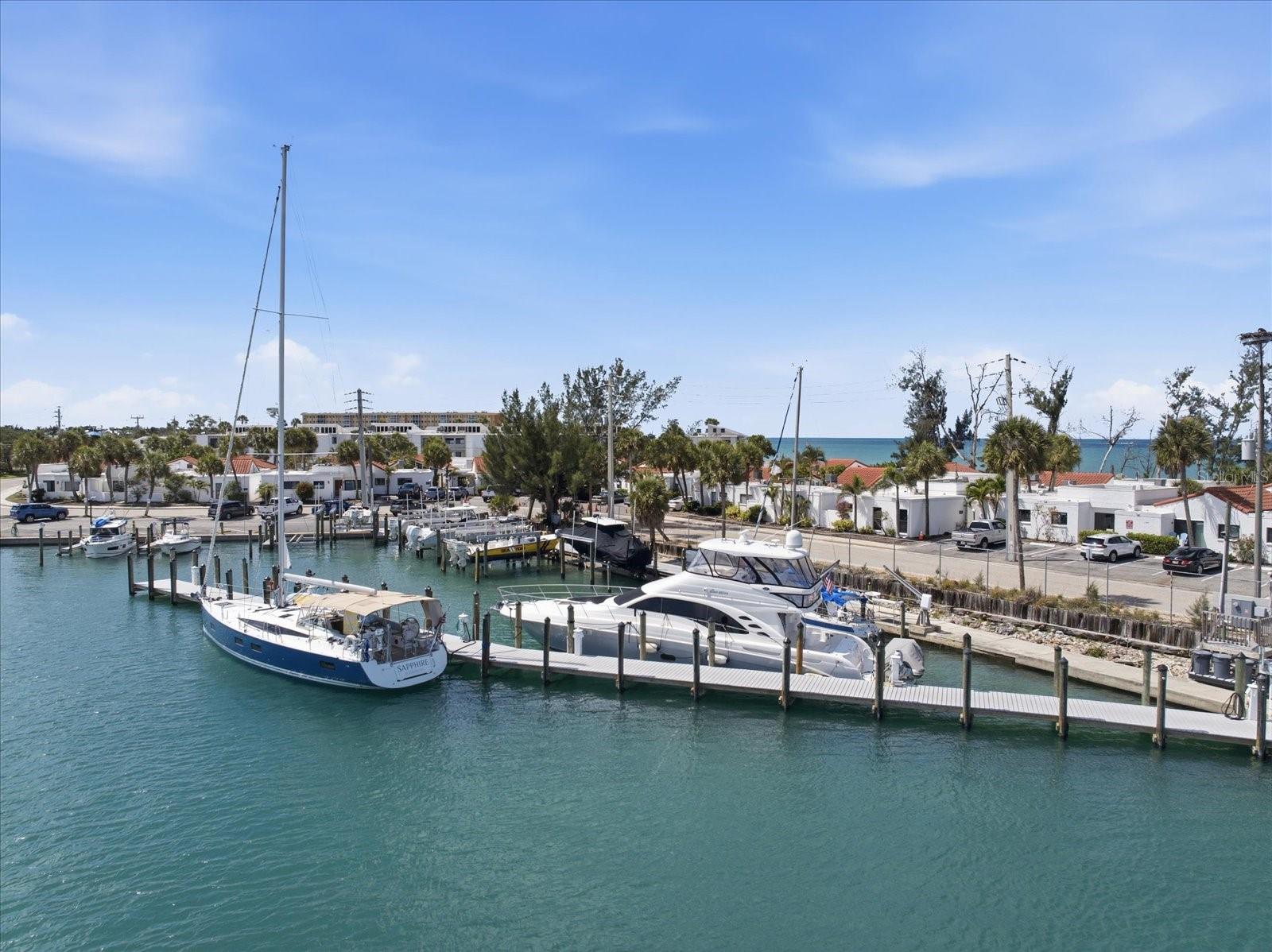 1585 TARPON CENTER DR #20, VENICE, FL, 34285