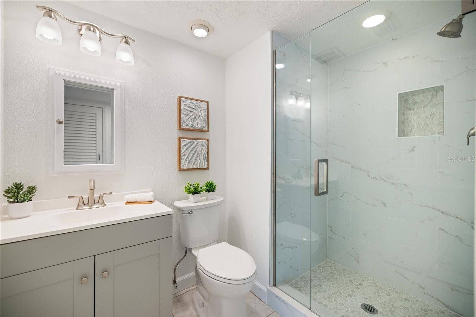 1585 TARPON CENTER DR #20, VENICE, FL, 34285