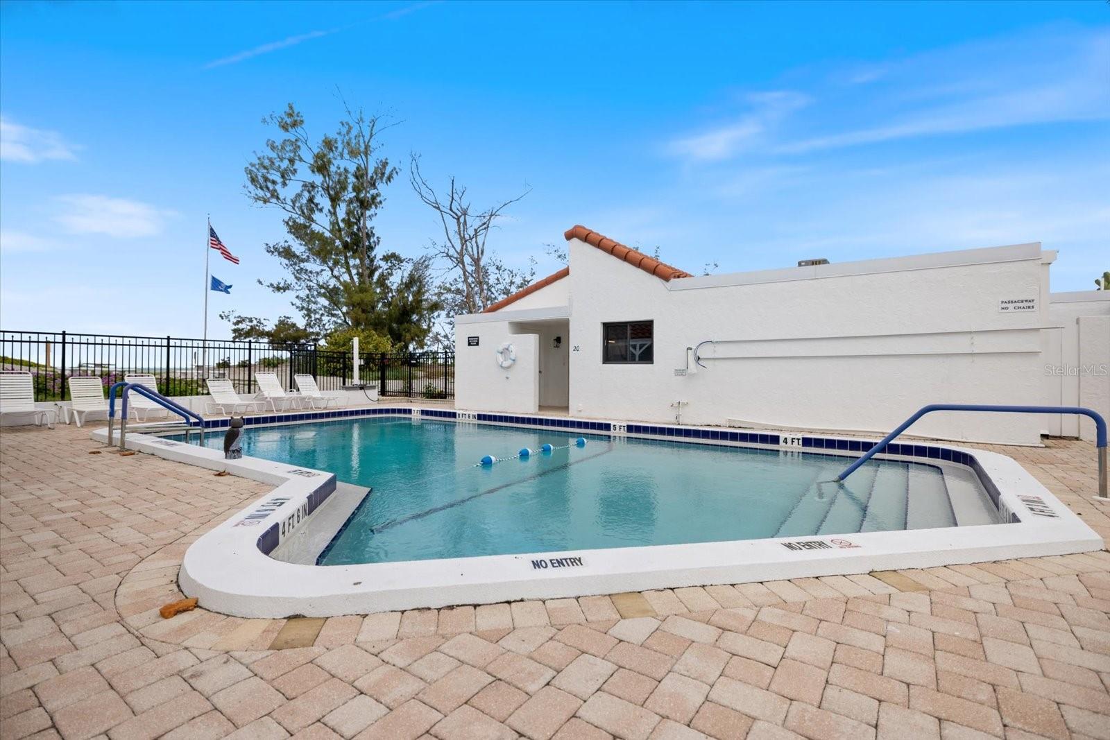 1585 TARPON CENTER DR #20, VENICE, FL, 34285