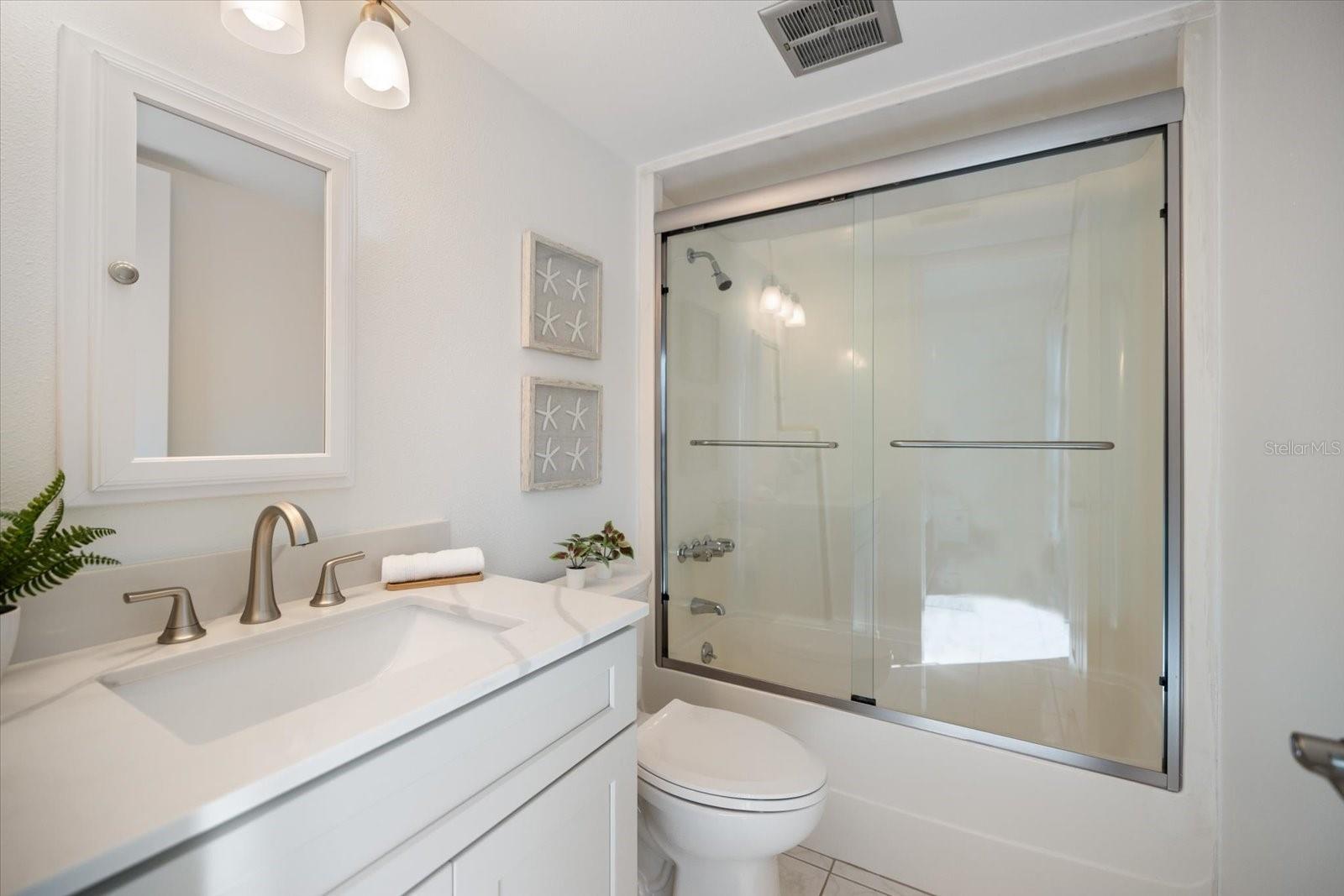 1585 TARPON CENTER DR #20, VENICE, FL, 34285
