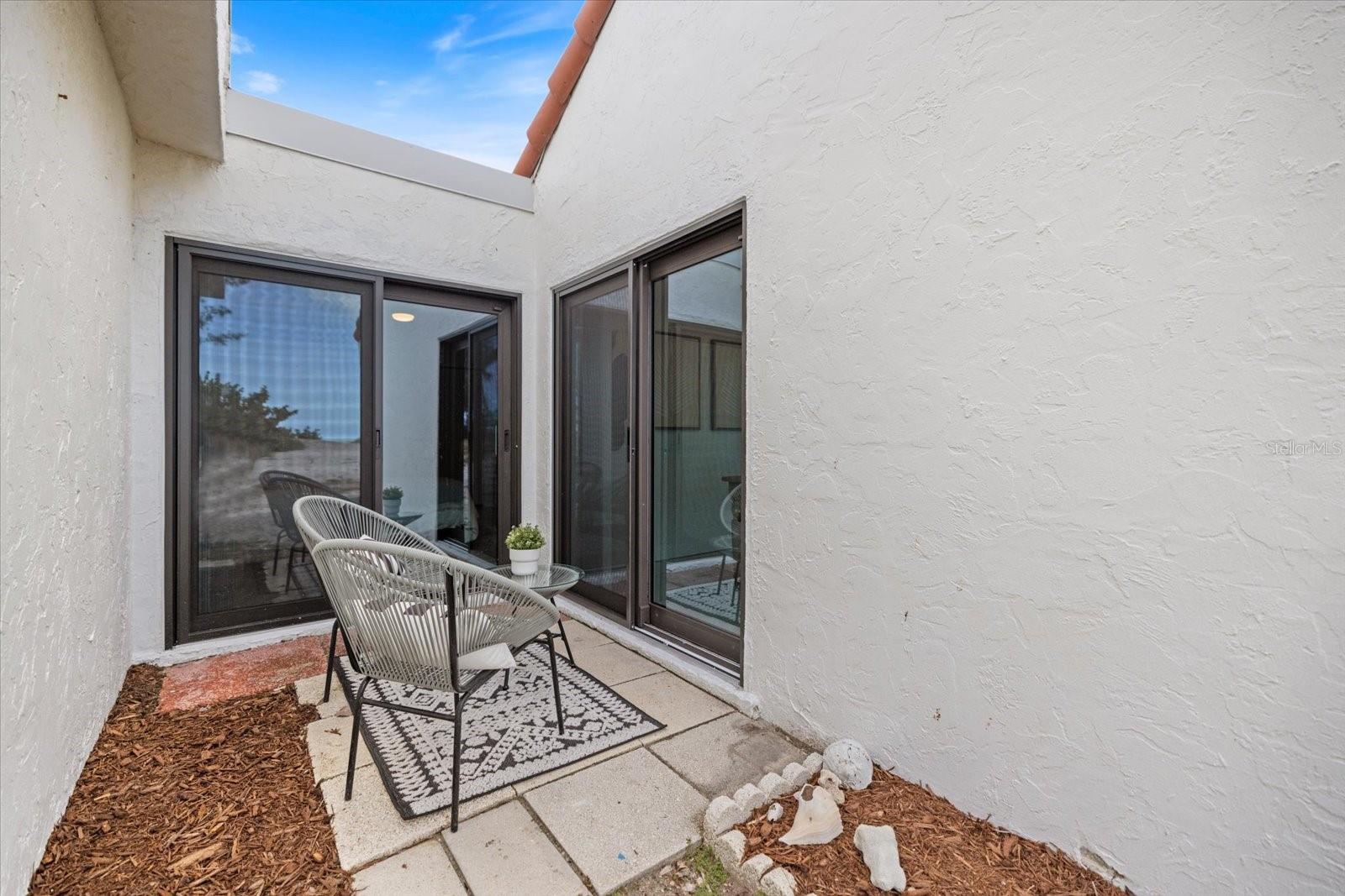 1585 TARPON CENTER DR #20, VENICE, FL, 34285