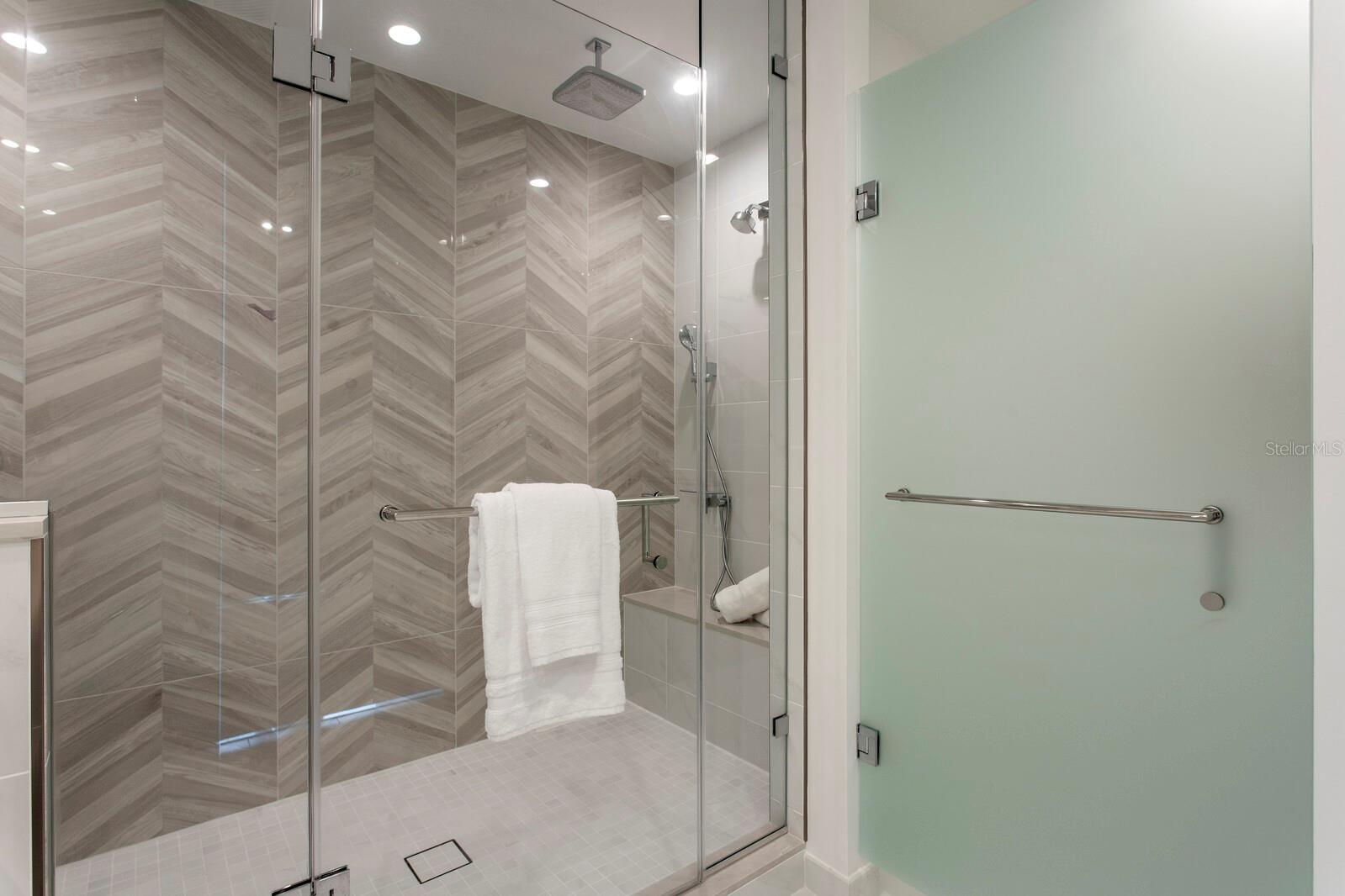 400 CENTRAL AVE #1704, ST PETERSBURG, FL, 33701