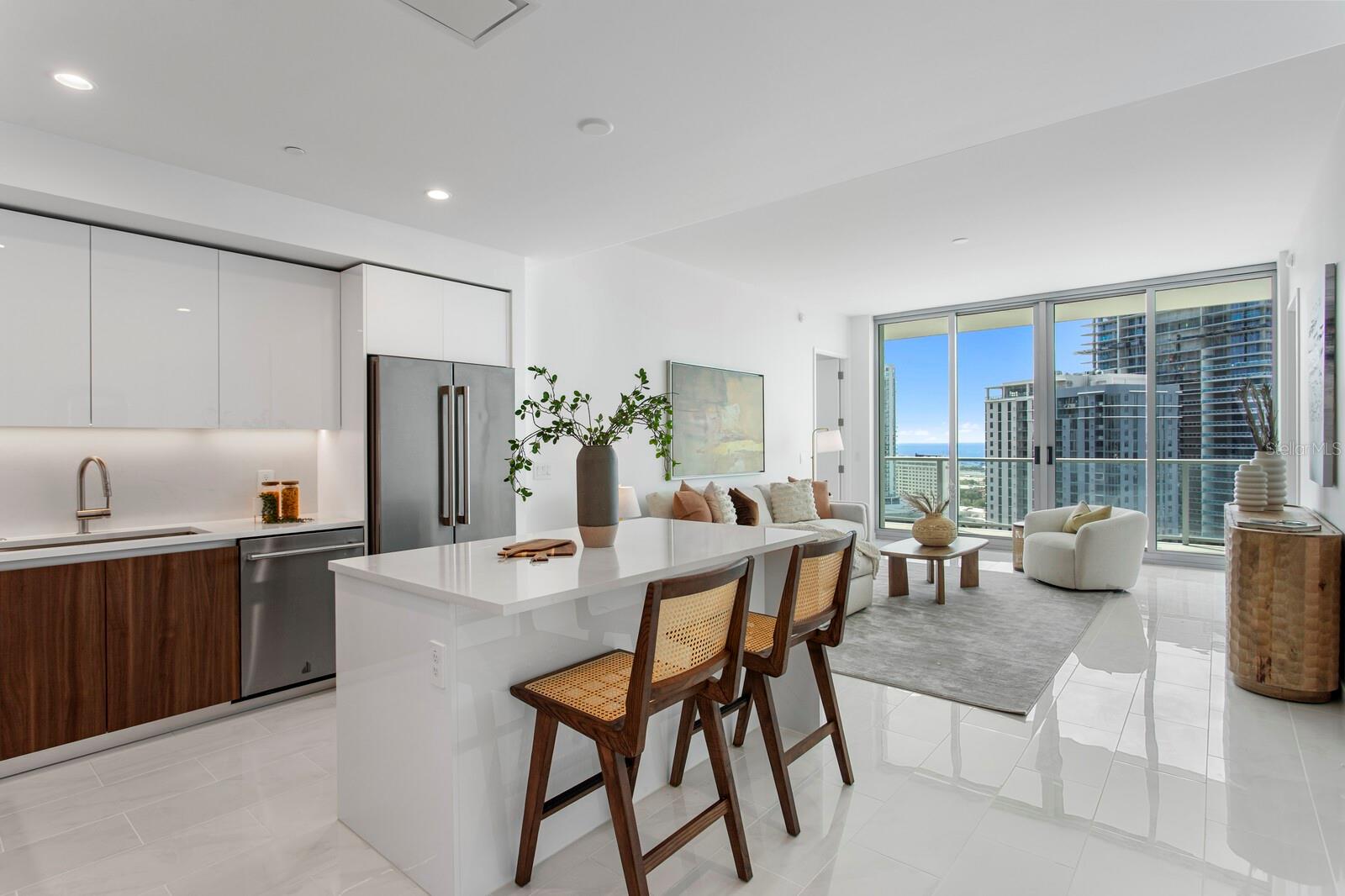 400 CENTRAL AVE #1704, ST PETERSBURG, FL, 33701