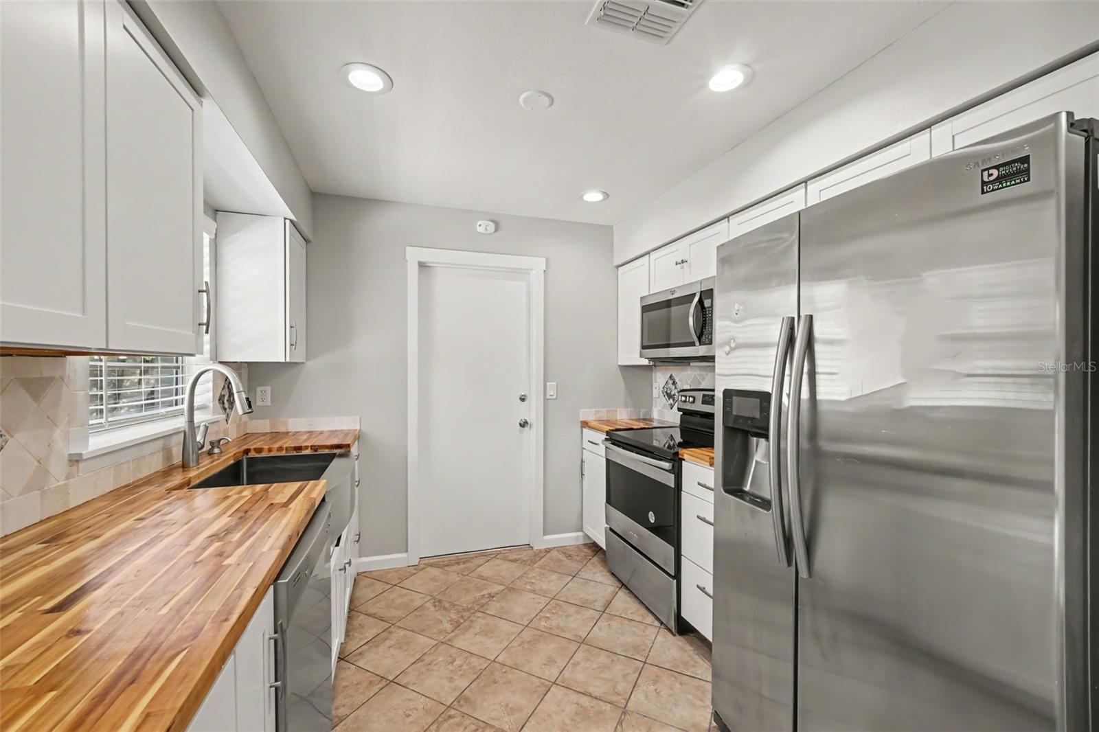 756 SHAFTON AVE, DELTONA, FL, 32738