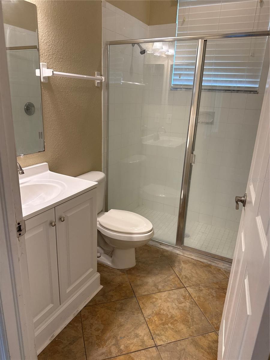 18013 FOREST RETREAT LN, TAMPA, FL, 33647