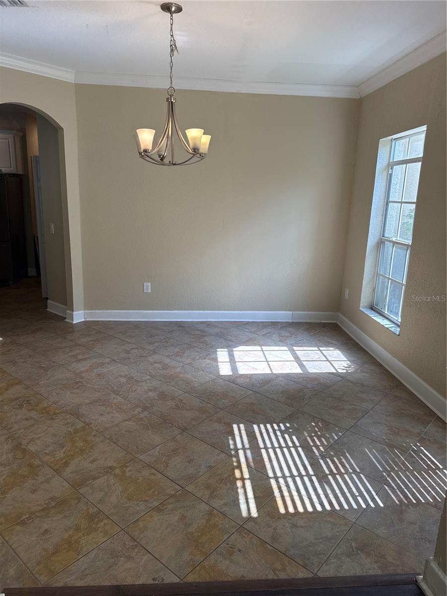 18013 FOREST RETREAT LN, TAMPA, FL, 33647