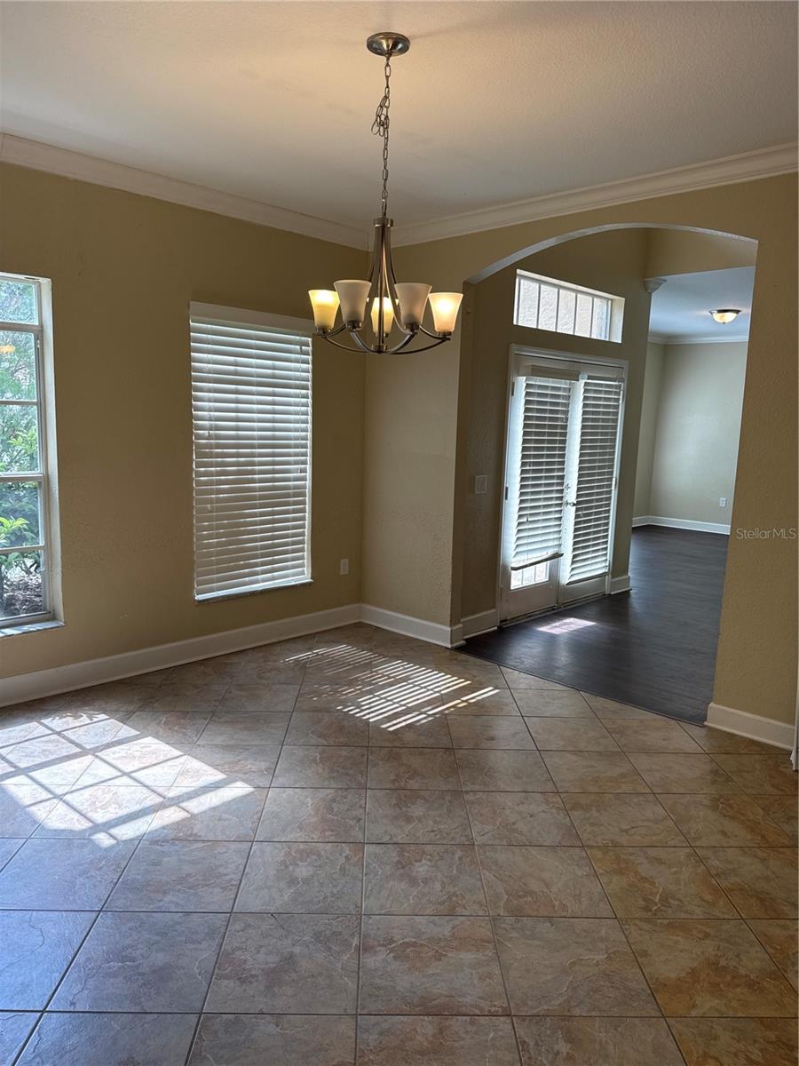 18013 FOREST RETREAT LN, TAMPA, FL, 33647