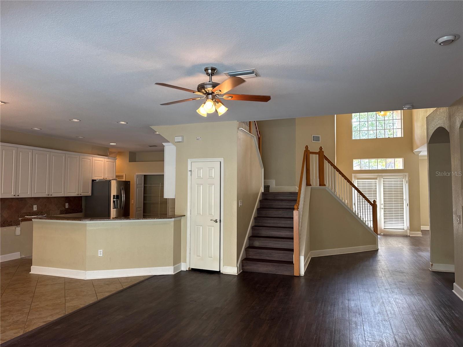 18013 FOREST RETREAT LN, TAMPA, FL, 33647