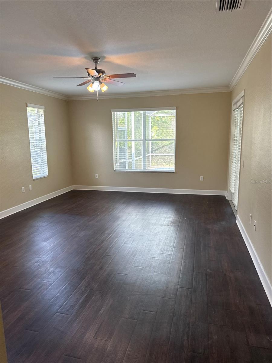 18013 FOREST RETREAT LN, TAMPA, FL, 33647