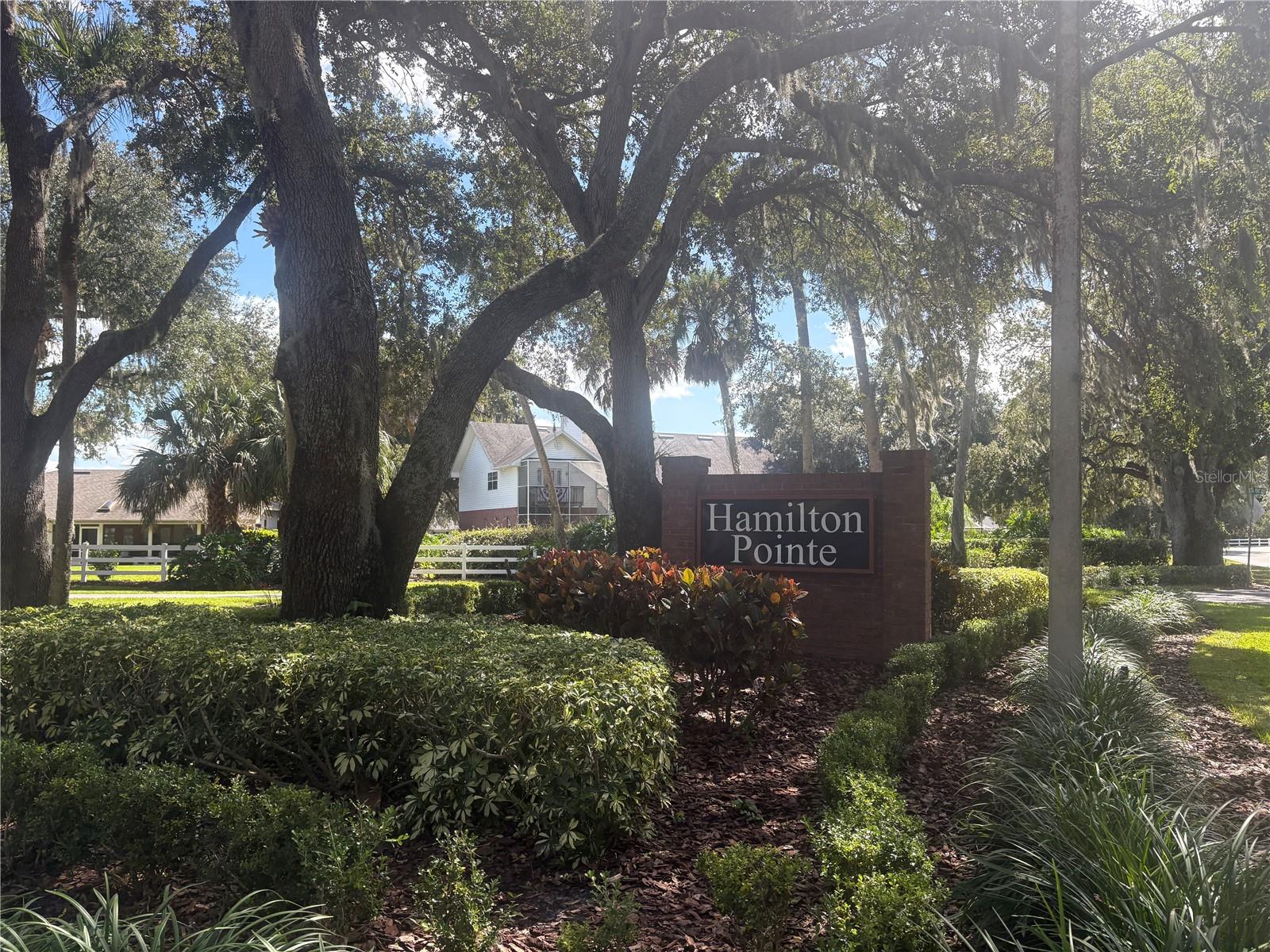 725 HERITAGE DR NE, WINTER HAVEN, FL, 33881