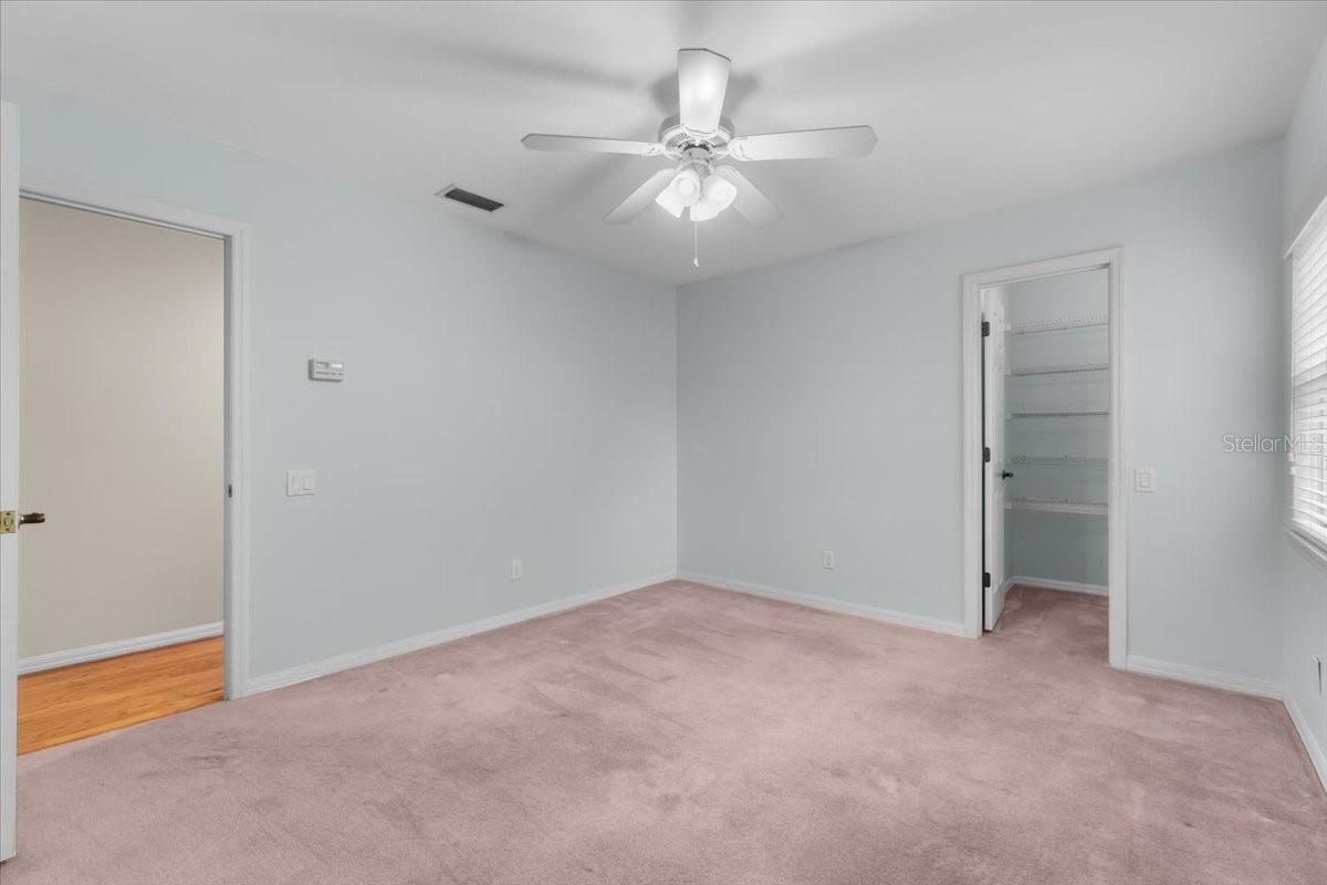 725 HERITAGE DR NE, WINTER HAVEN, FL, 33881