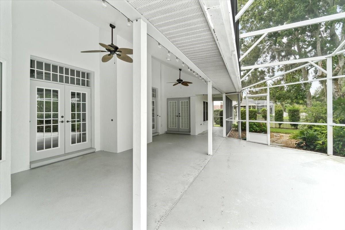 725 HERITAGE DR NE, WINTER HAVEN, FL, 33881