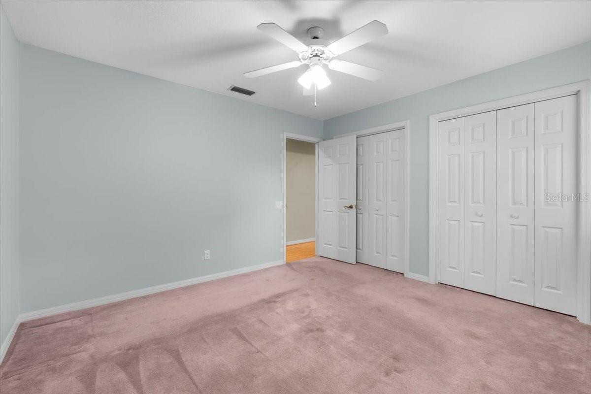 725 HERITAGE DR NE, WINTER HAVEN, FL, 33881