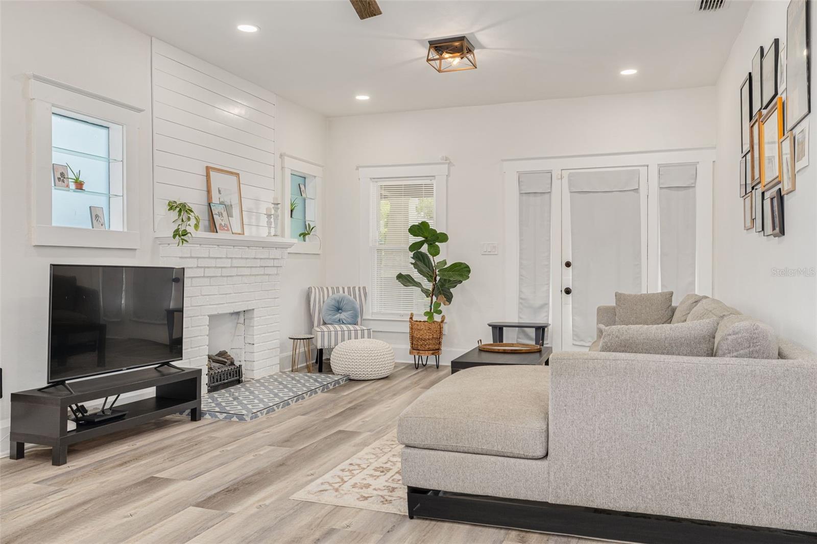303 W CURTIS ST, TAMPA, FL, 33603