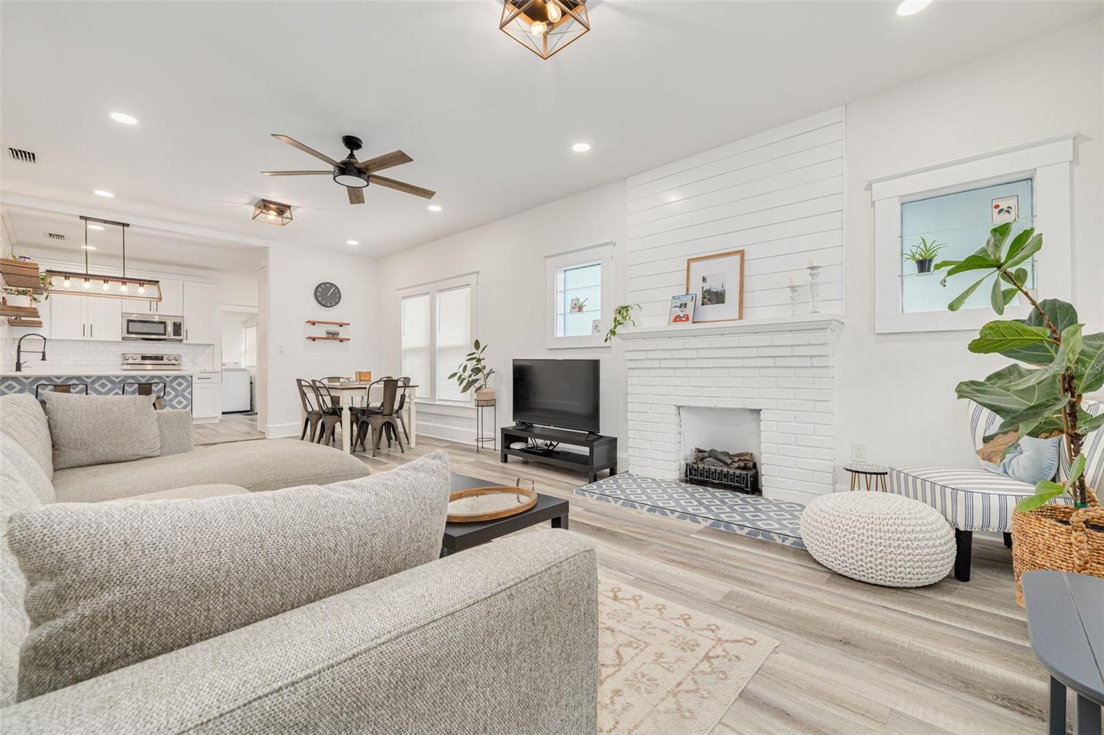 303 W CURTIS ST, TAMPA, FL, 33603