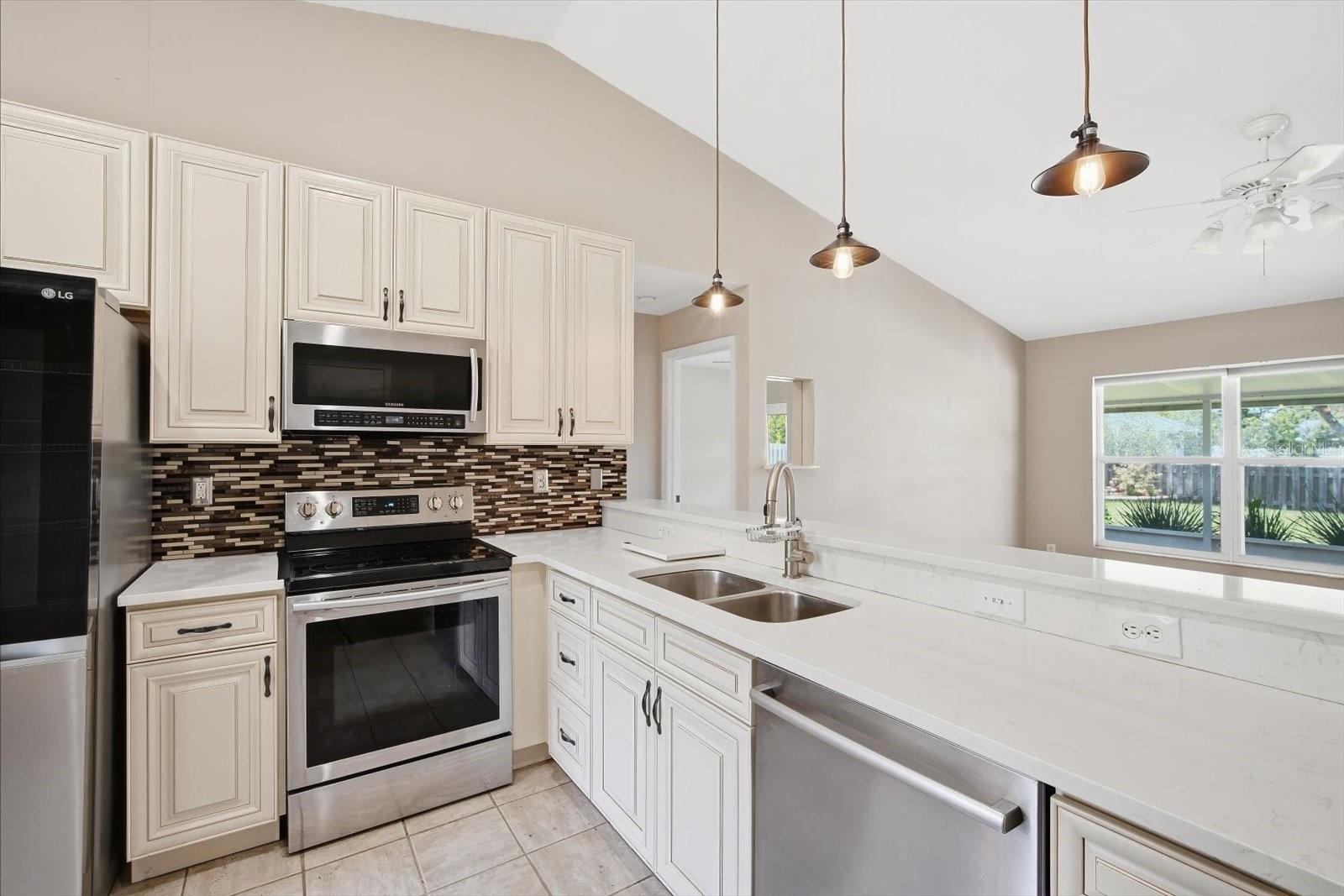 11609 4TH AVE E, BRADENTON, FL, 34212