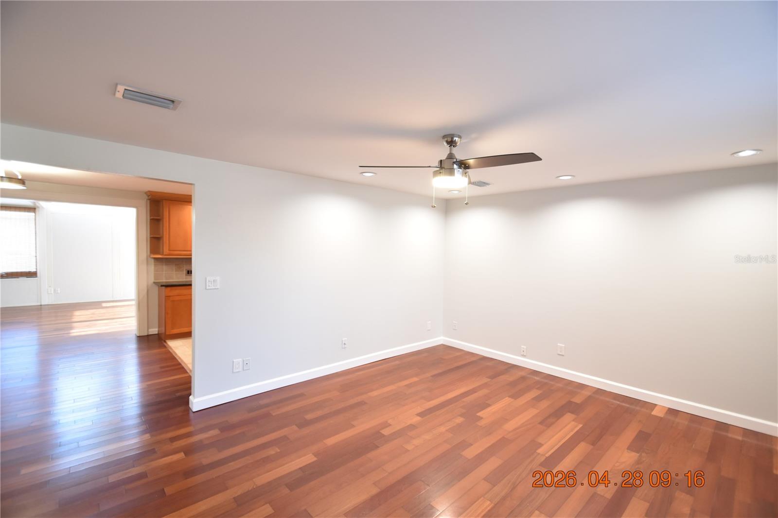 3223 W WYOMING AVE, TAMPA, FL, 33611